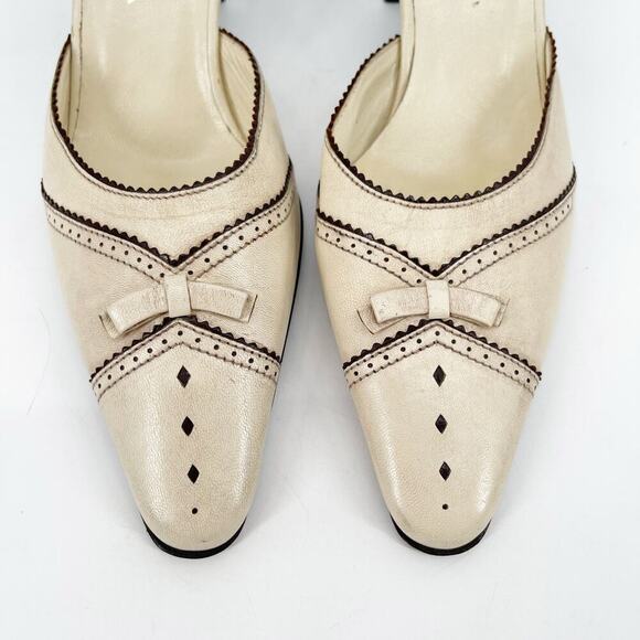 Vintage Prada Beige Neutral Leather Bow Pointed Toe Slide Mules Heels IT 36 - Picture 6 of 12